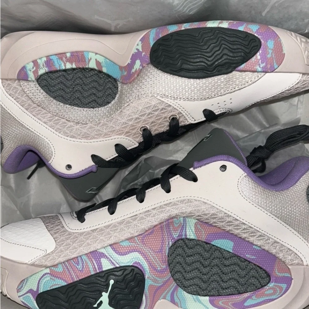 Jordan Athletic Shoes Pink and Purple Streamlined  Jordan Tatum 2 purple/pink